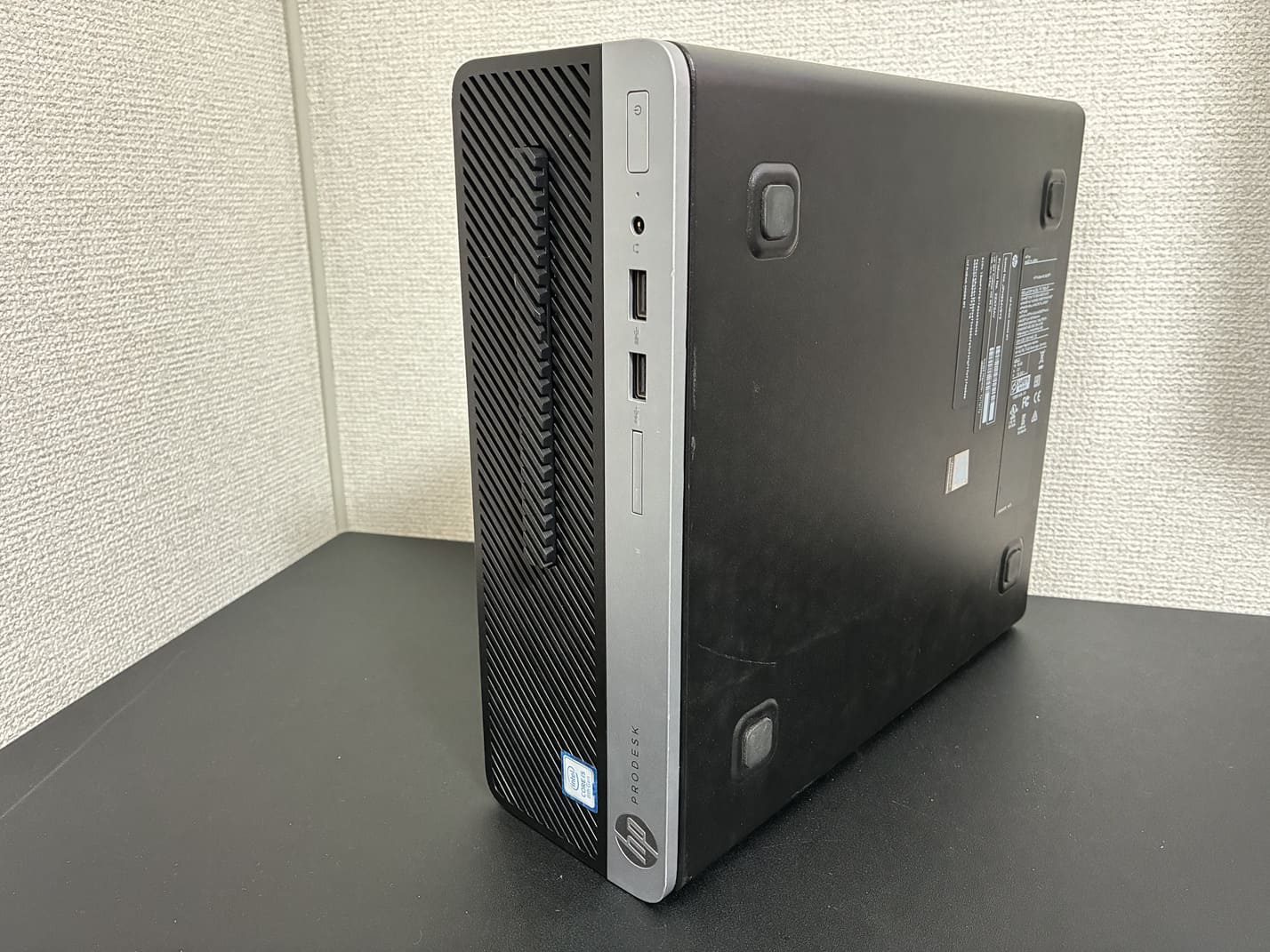 中古 HP ProDesk 400 G5 SFF を左斜め前から見た外観