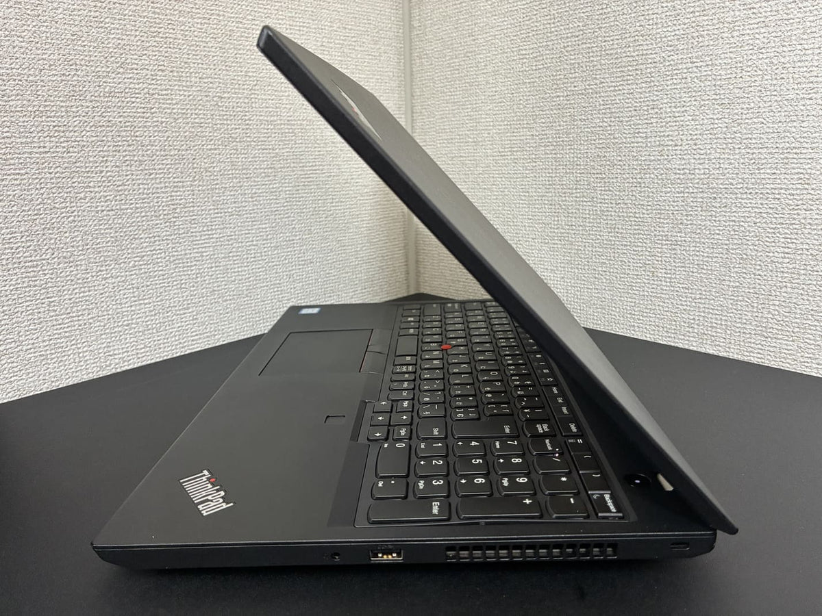 中古美品 Lenovo ThinkPad L590 右側面の接続端子