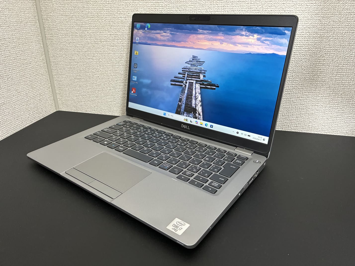 中古 DELL Latitude 5310（第10世代Core i7）シルバー本体を左斜め前から見た外観