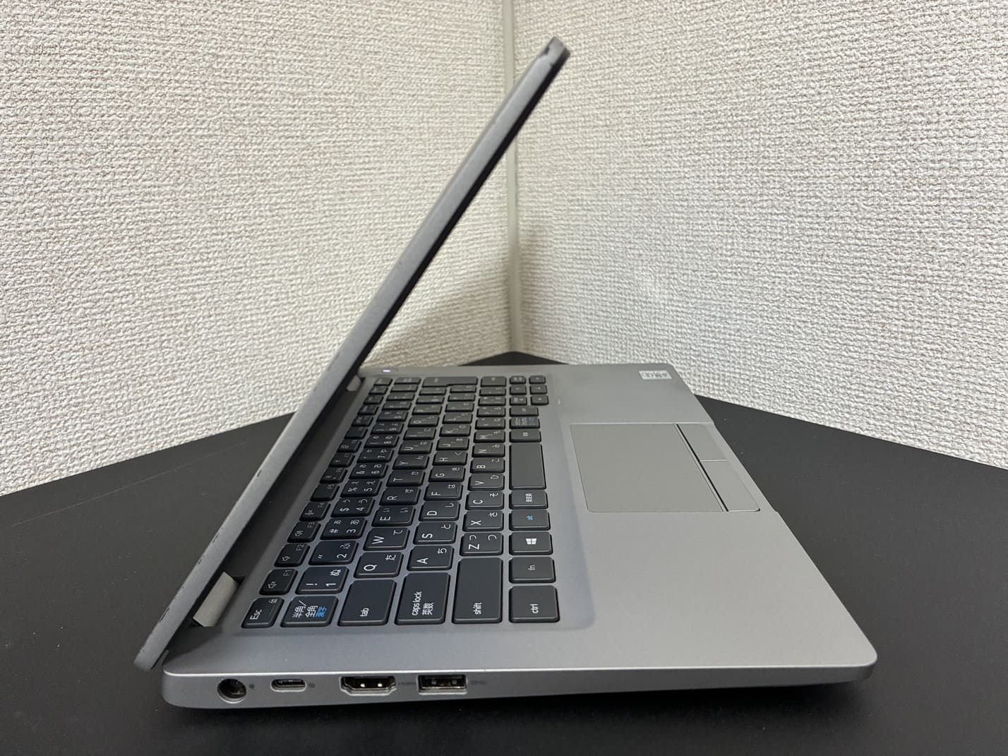 中古 DELL Latitude 5310 の左側面 電源端子とUSB Type-C HDMI USB Type-A