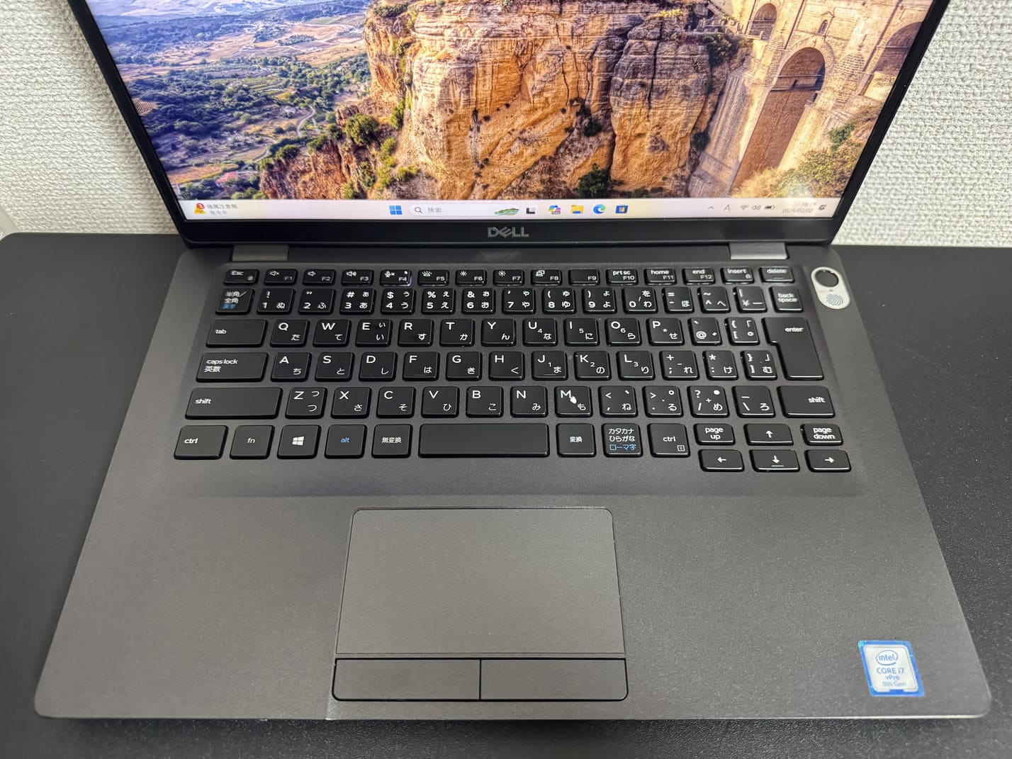 DELL Latitude 5400 の日本語（JIS）キーボードとタッチパッドのアップ