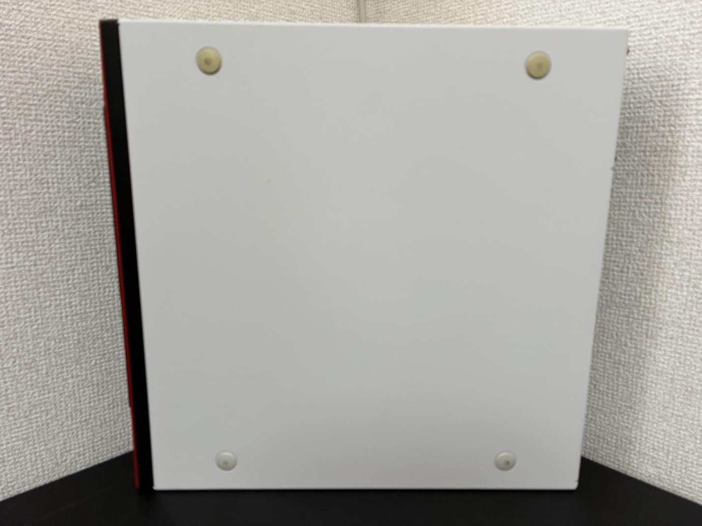 中古 FUJITSU ESPRIMO D588 の側面パネル全体