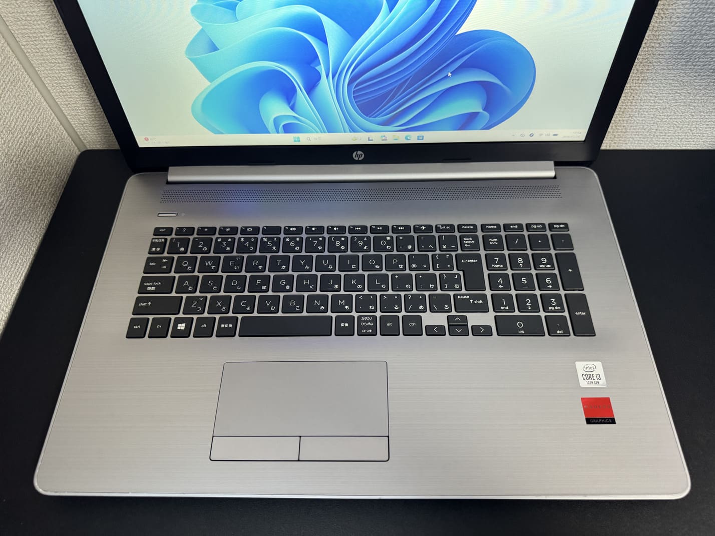 HP 470 G7 のテンキー付き日本語（JIS）キーボードのアップ