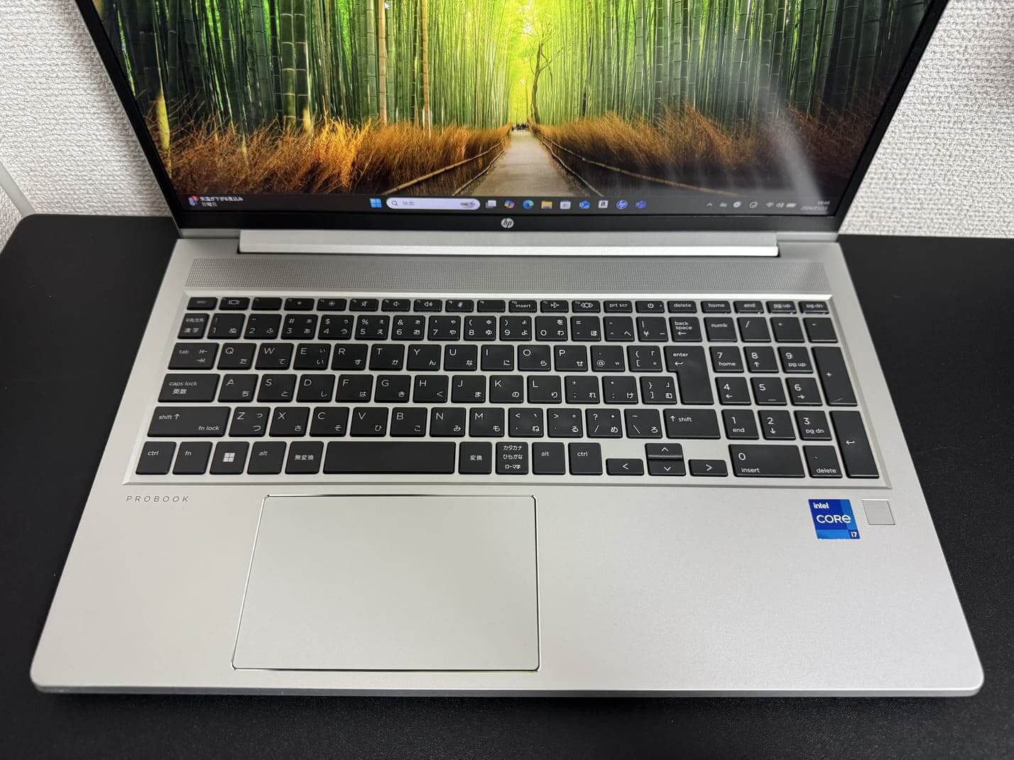 HP ProBook 450 G8 のテンキー付き日本語（JIS）キーボードのアップ