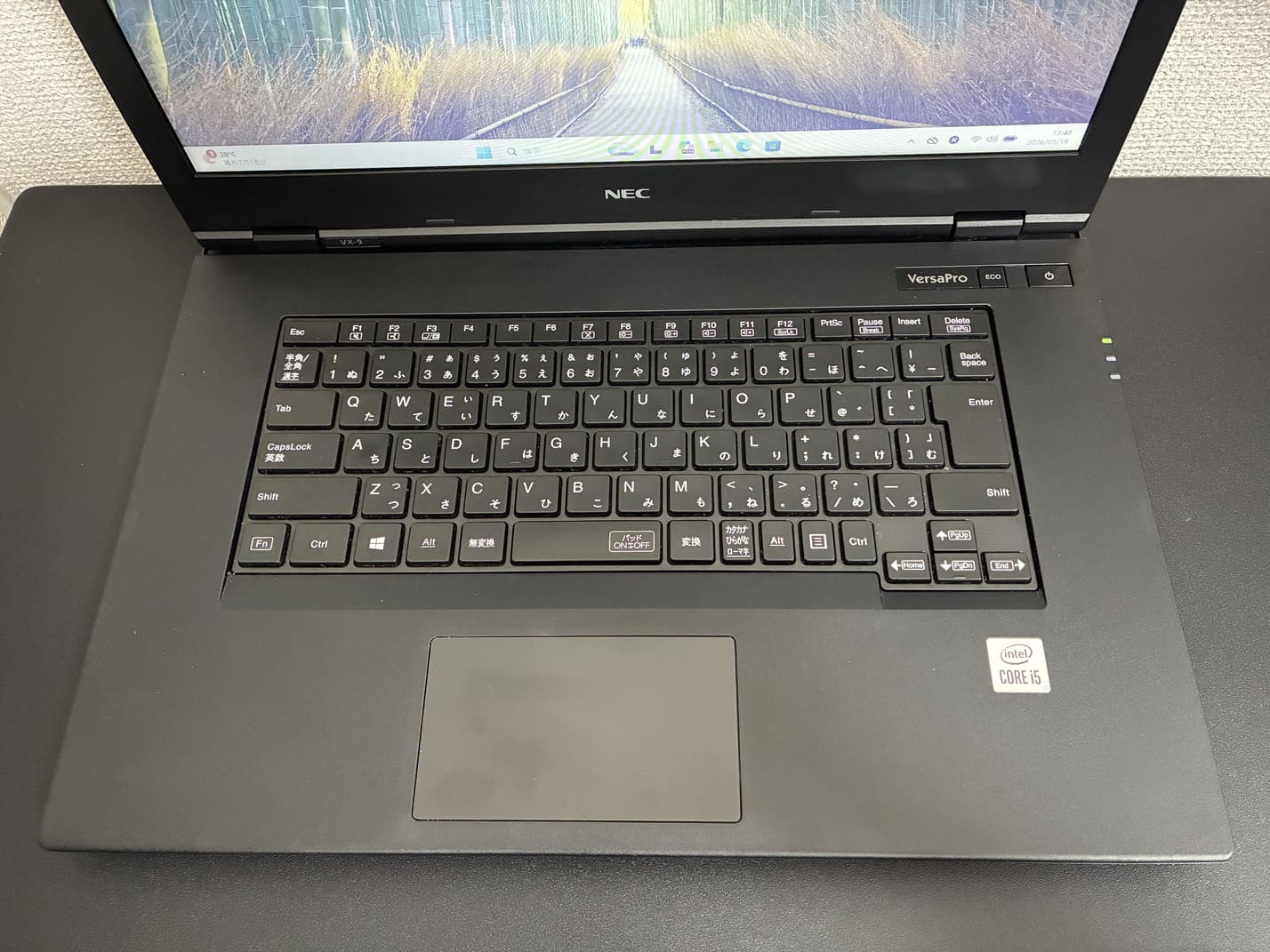 NEC VersaPro VKT16/X-9 の日本語キーボードとタッチパッドのアップ