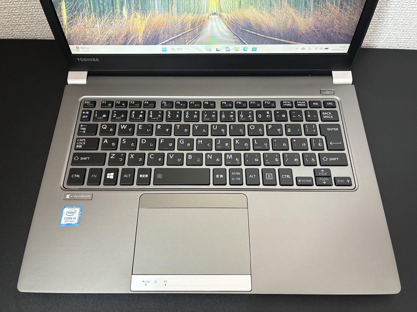 TOSHIBA dynabook R63/J の日本語キーボードとタッチパッドのアップ